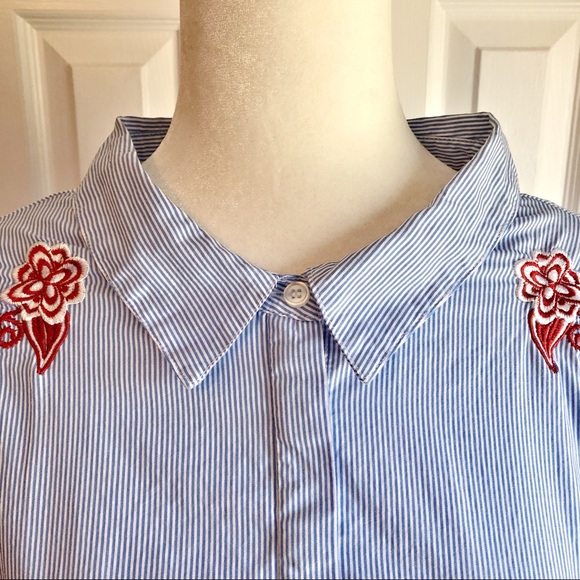 Velvet Heart Blue Stripe Embroidered Blouse w/ Tie Back - Picture 3 of 15